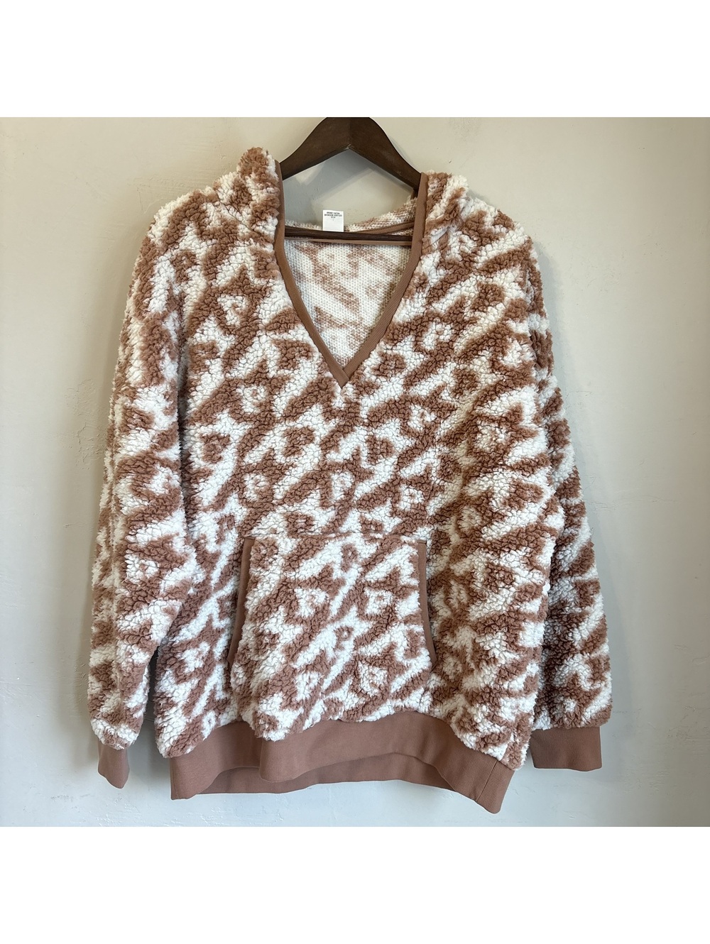 PINK Victoria's Secret Brown White Sherpa Fleece Pullover Hoodie V-Neck Large - Picture 2 of 5